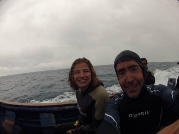 A caminho de mais um mergulho na Ilha da Páscoa, território chileno no meio do Oceano Pacífico